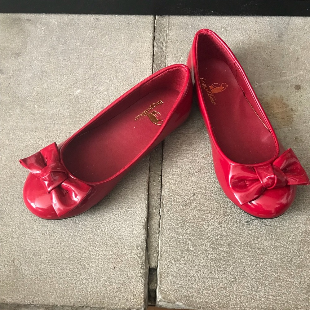 Girls shoes